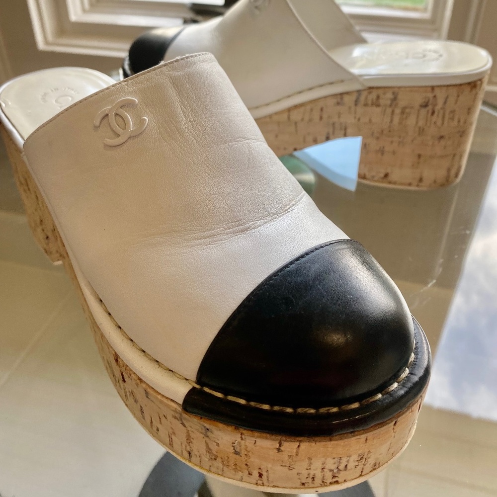 CHANEL Black and White Cork Clogs